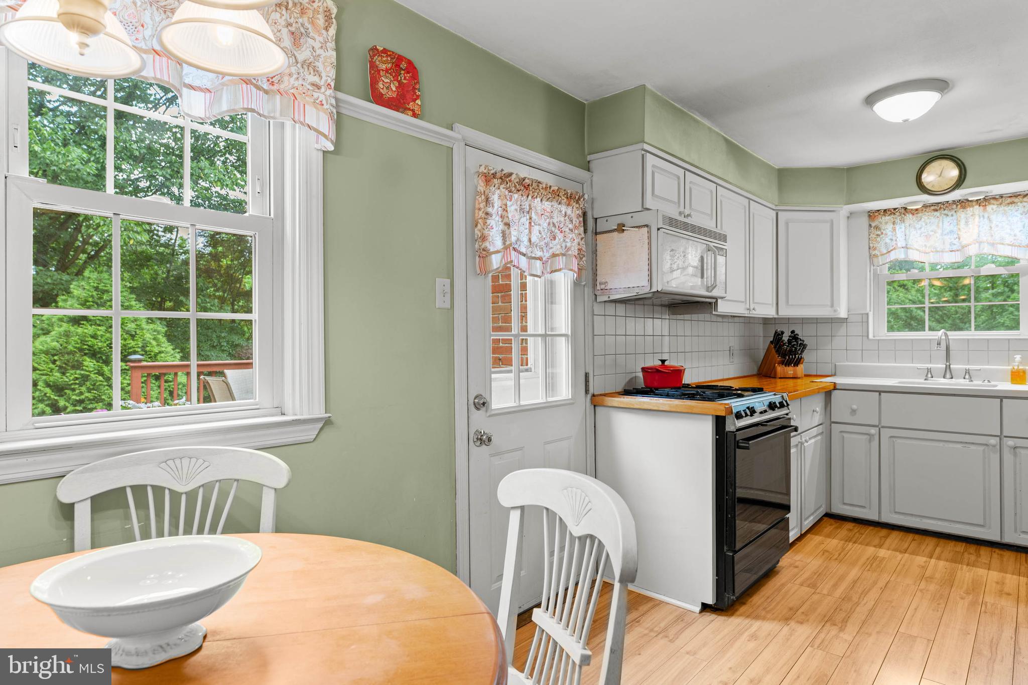 1801 Old Gulph Road Villanova, PA 19085 - Photo 9 of 32