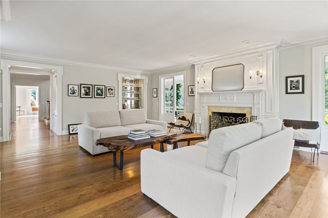 16 Mitchell Road Pittsford, NY 14534 - Photo 7 of 50