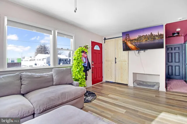 $295,000 | 337 Murray Avenue, Bellmawr, NJ 08031