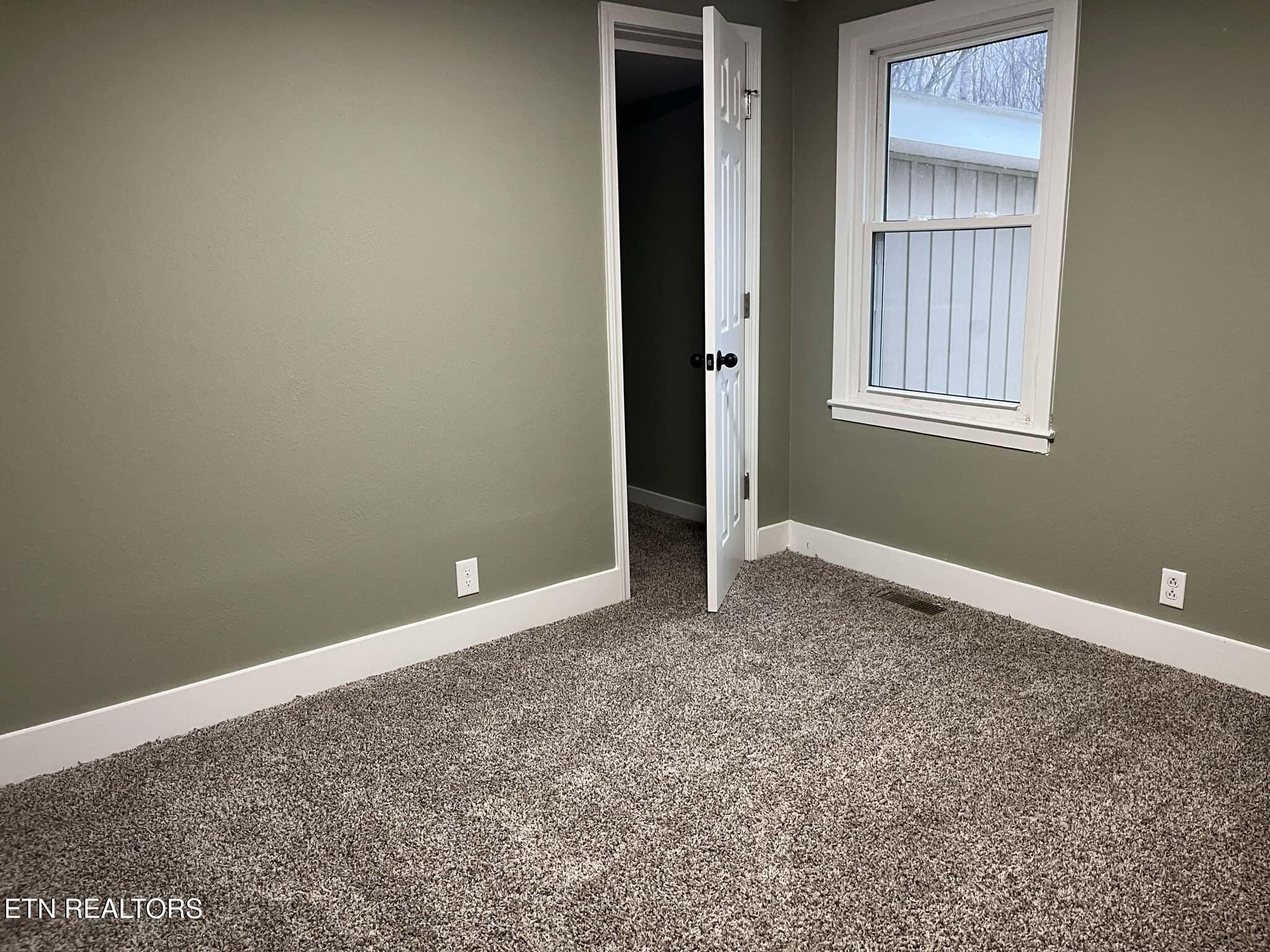 213 Whitaker Hollow Road Rocky Top, TN 37769 - Photo 24 of 36 Gallery Image 24