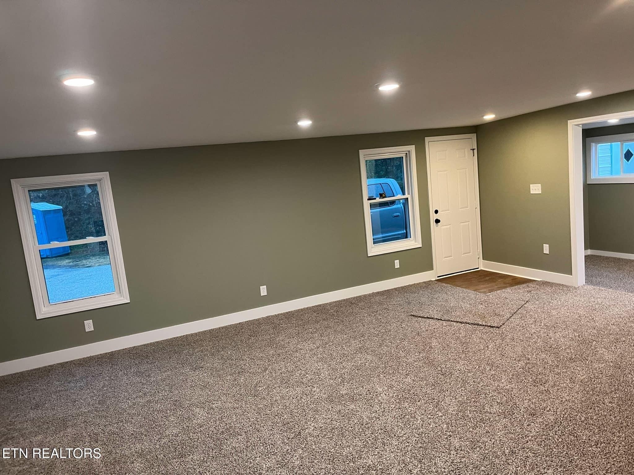 213 Whitaker Hollow Road Rocky Top, TN 37769 - Photo 8 of 36 Gallery Image 8