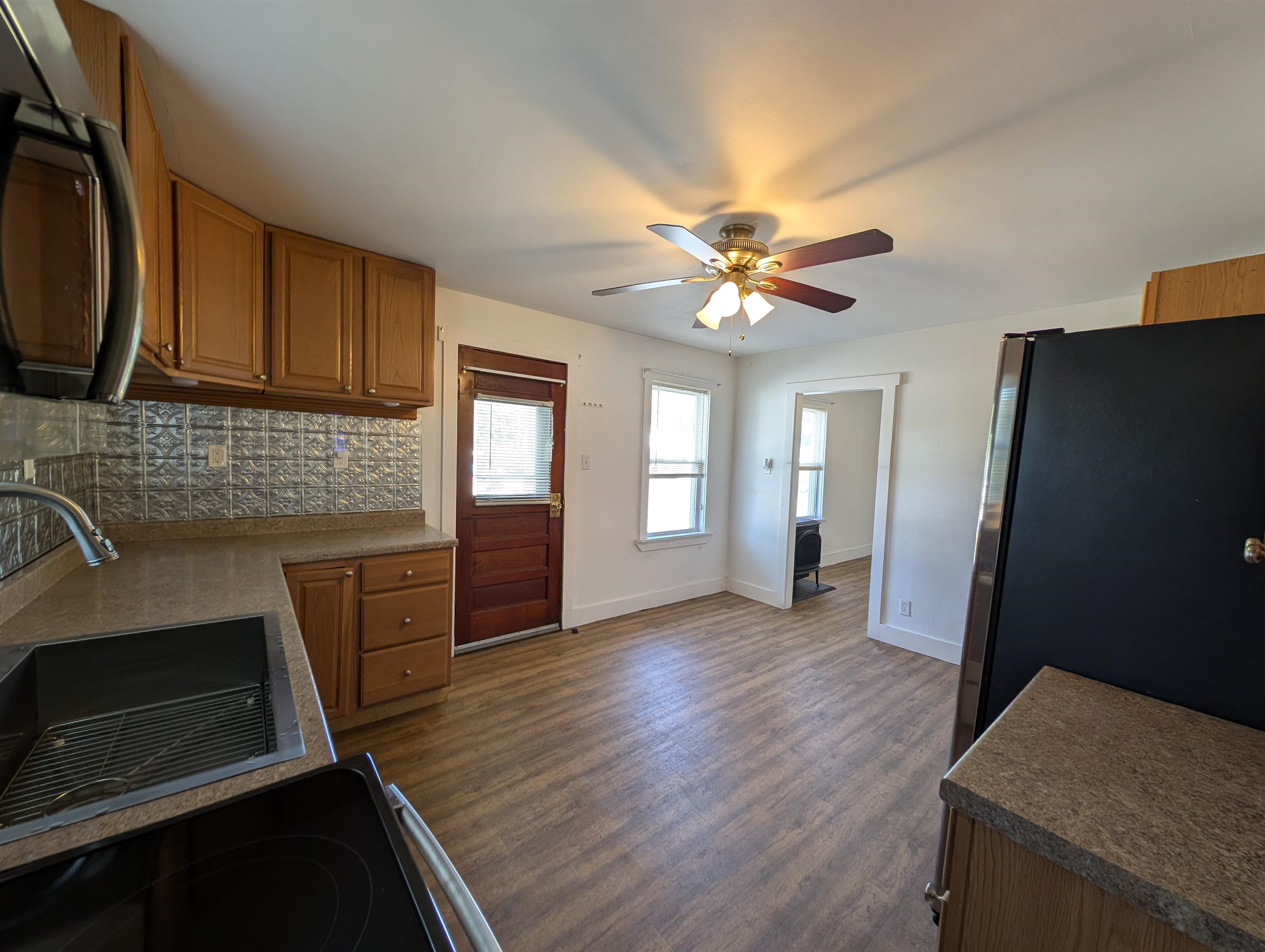 23 Pine Street Gorham, NH 03581 - Photo 12 of 45