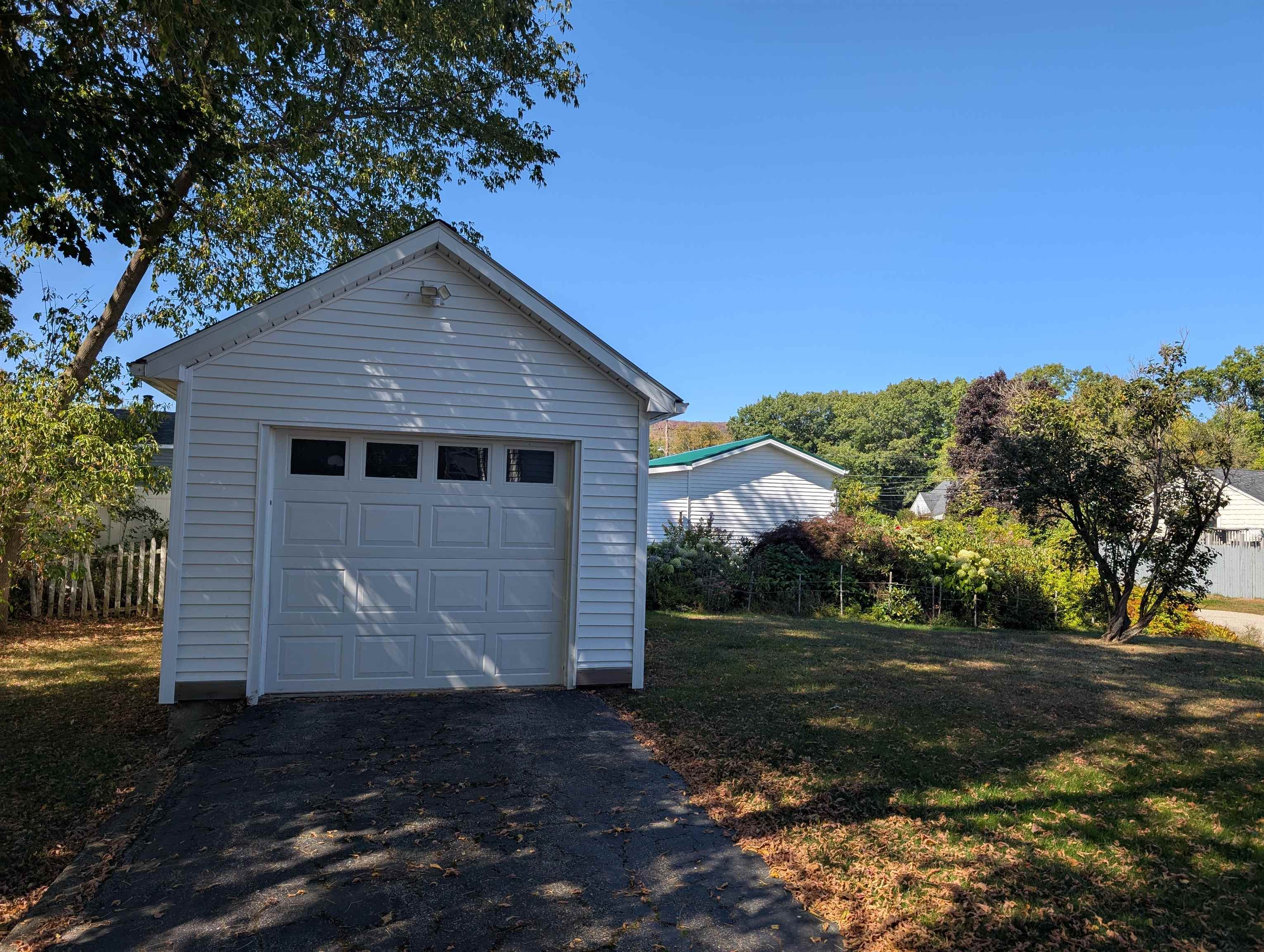 23 Pine Street Gorham, NH 03581 - Photo 5 of 45