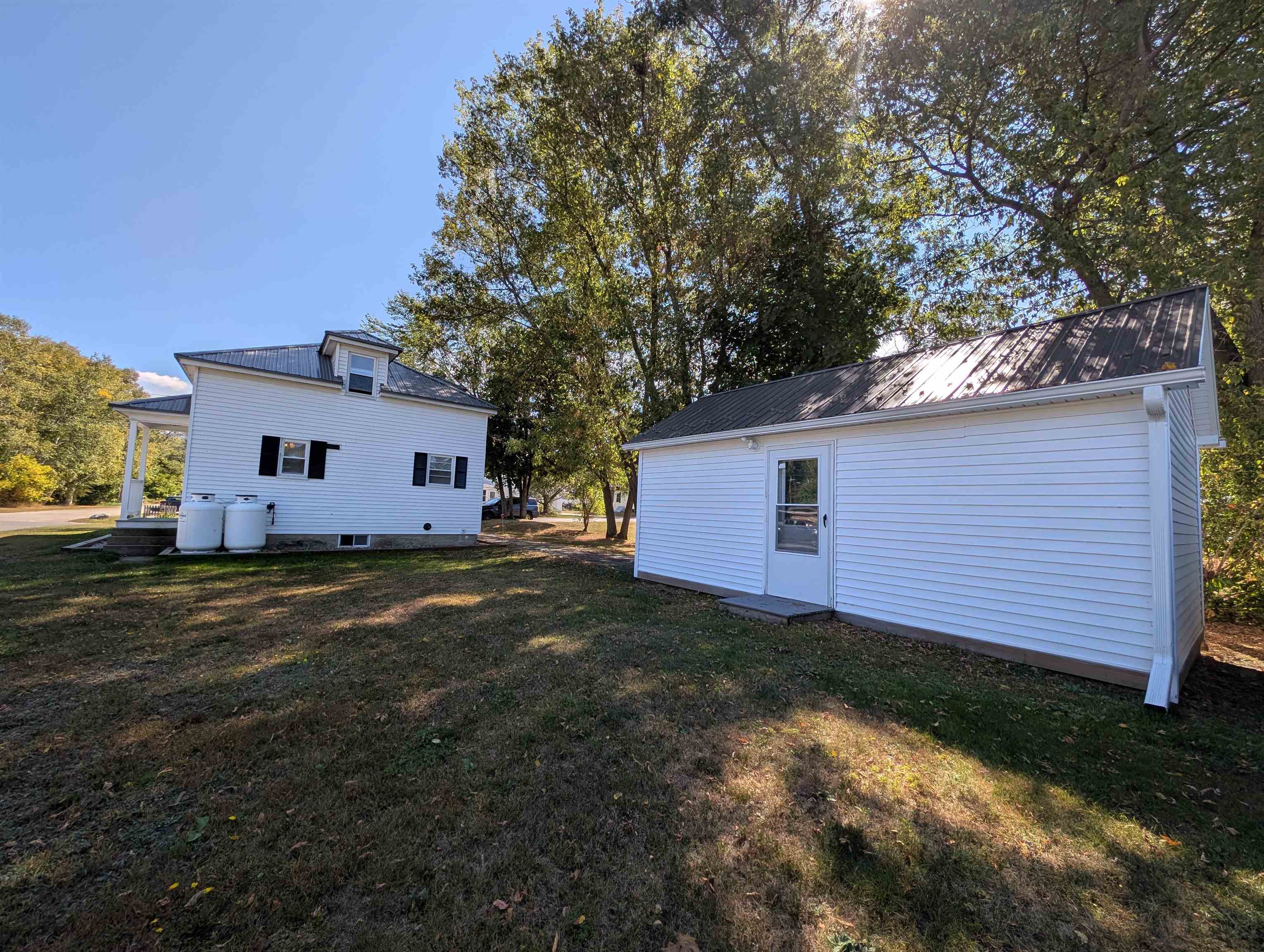 23 Pine Street Gorham, NH 03581 - Photo 6 of 45