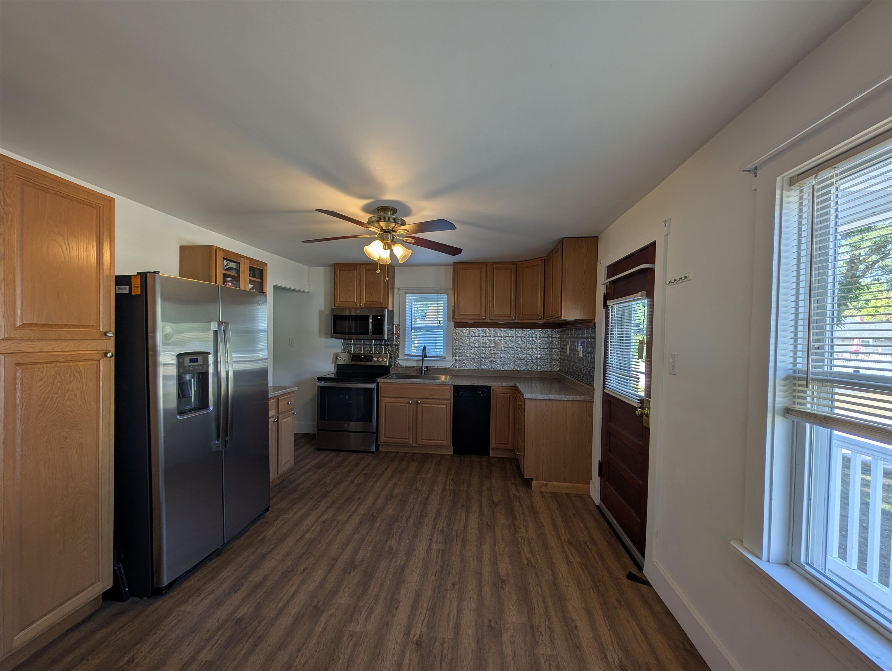 23 Pine Street Gorham, NH 03581 - Photo 7 of 45