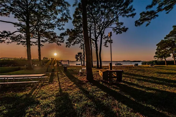 $275,000 | 2700 Bayshore Boulevard, Unit 5210, Dunedin, FL 34698