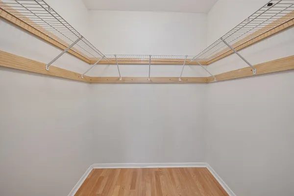 $2,030 | 93 North Victoria Lane, Unit D, Streamwood, IL 60107