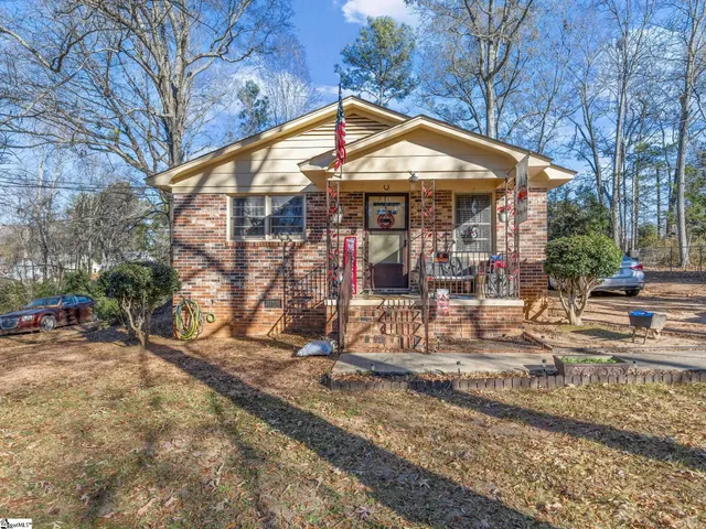 $100,000 | 204 Martha Dendy Drive, Clinton, SC 29325