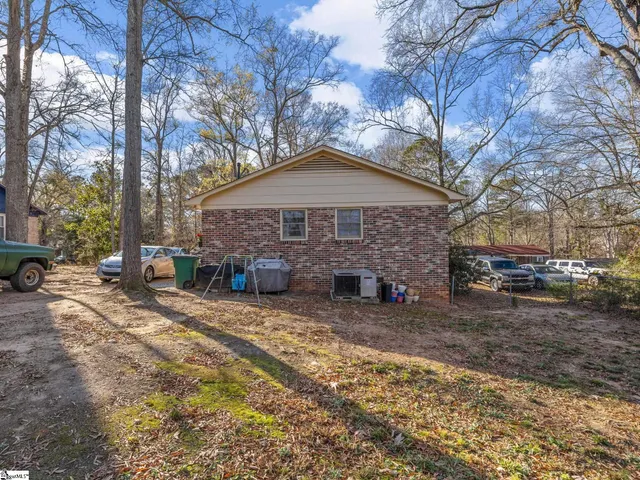 $100,000 | 204 Martha Dendy Drive, Clinton, SC 29325