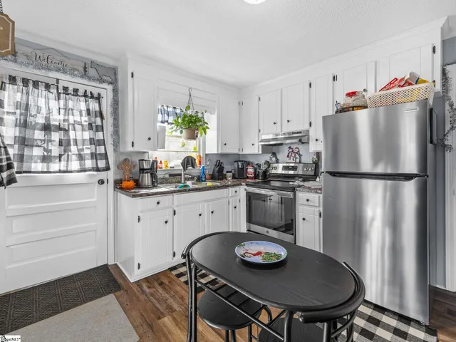 $100,000 | 204 Martha Dendy Drive, Clinton, SC 29325