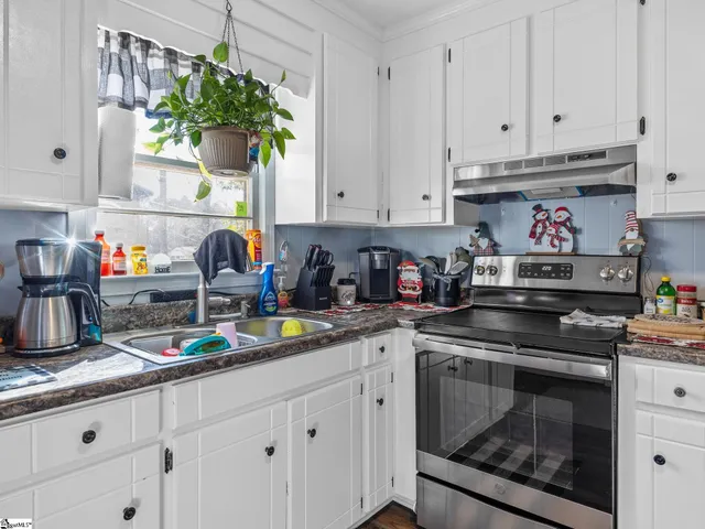 $100,000 | 204 Martha Dendy Drive, Clinton, SC 29325