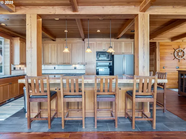 $1,925,000 | 6937 Northwest Logan Road, Lincoln City, OR 97367