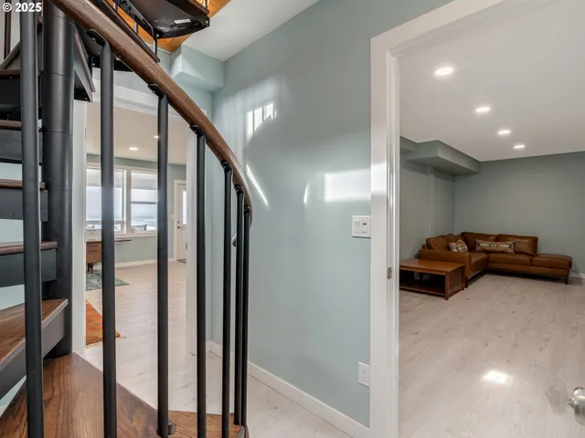 $1,975,000 | 6937 Northwest Logan Road, Lincoln City, OR 97367