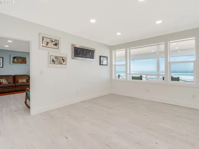 $1,975,000 | 6937 Northwest Logan Road, Lincoln City, OR 97367