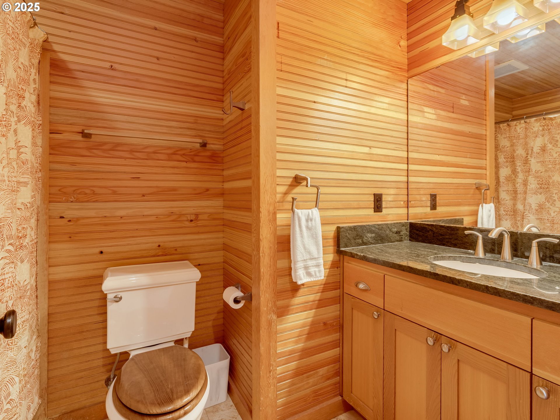 6937 Northwest Logan Road Lincoln City, OR 97367 - Photo 34 of 47