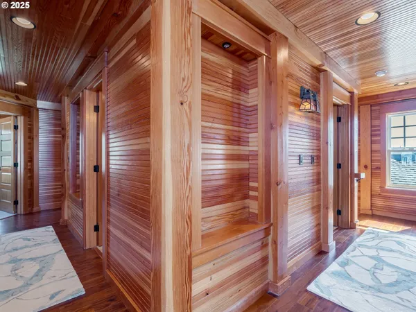 $1,925,000 | 6937 Northwest Logan Road, Lincoln City, OR 97367