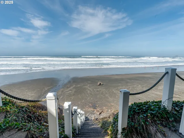 $1,975,000 | 6937 Northwest Logan Road, Lincoln City, OR 97367