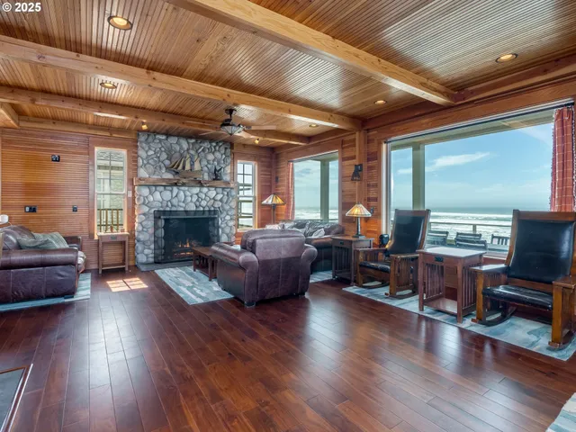 $1,975,000 | 6937 Northwest Logan Road, Lincoln City, OR 97367
