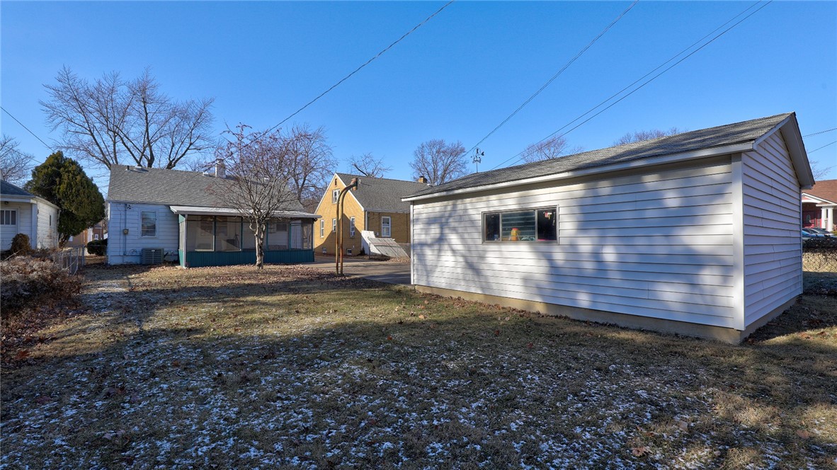 2238 North Water Street Decatur, IL 62526 - Photo 33 of 34