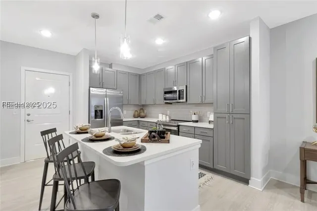 $2,095 | 55 Gardner Drive, Unit A1, Hilton Head Island, SC 29926