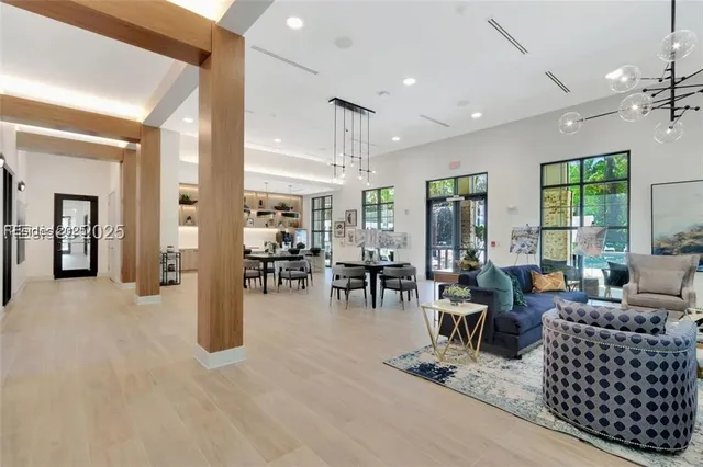 $2,095 | 55 Gardner Drive, Unit A1, Hilton Head Island, SC 29926