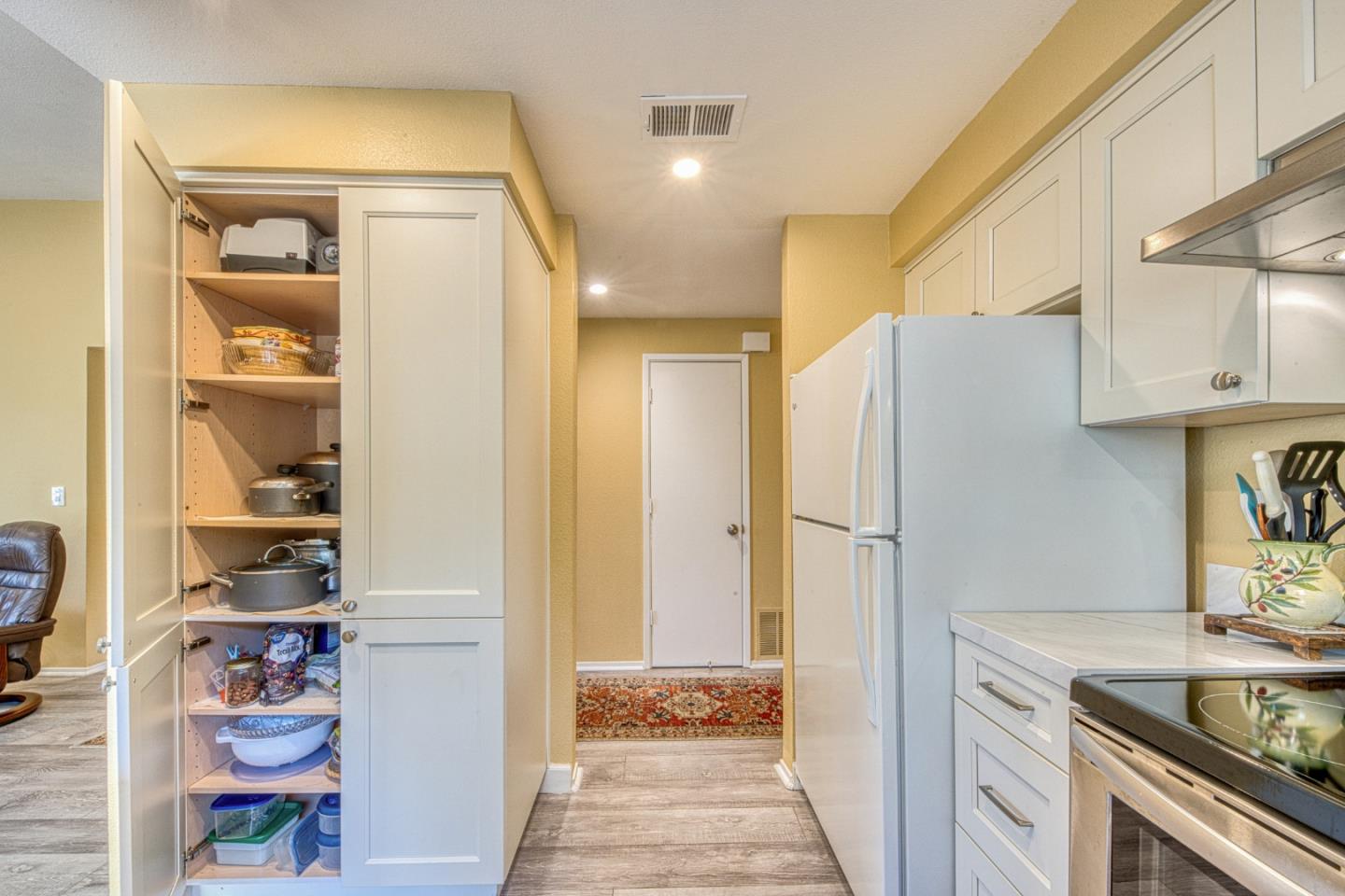 811 Pheasant Ridge Road Del Rey Oaks, CA 93940 - Photo 12 of 35 Gallery Image 12