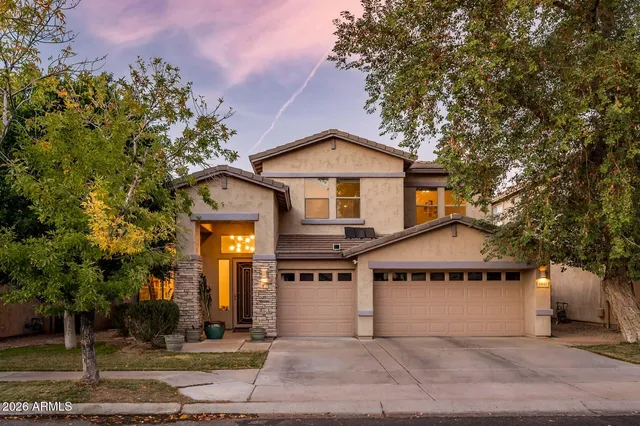 $715,000 | 2442 East Glass Lane, Phoenix, AZ 85042