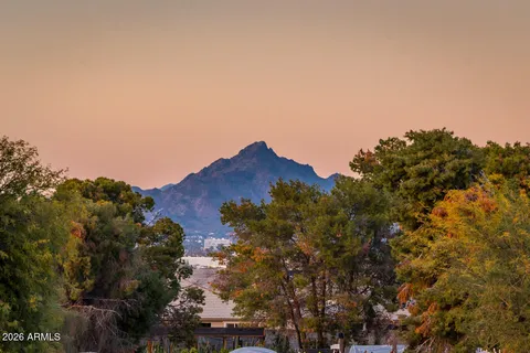 $639,000 | 2442 East Glass Lane, Phoenix, AZ 85042