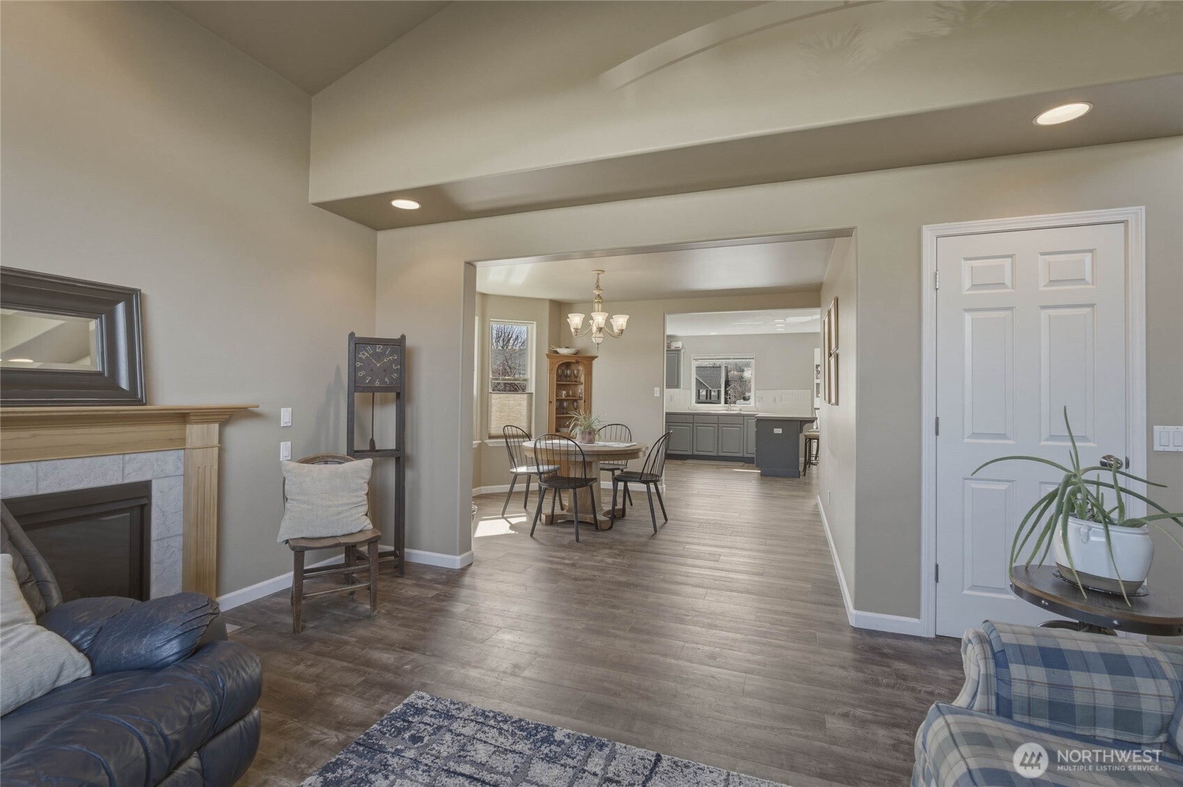 2217 Michael Brooke Wenatchee, WA 98801 - Photo 9 of 37 a living room with furniture and a fireplace