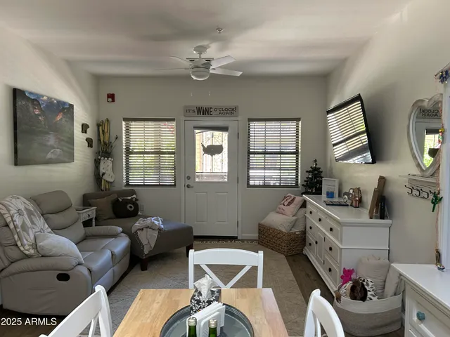 $2,700 | 2375 Quarter Horse Trail, Unit 104, Overgaard, AZ 85933