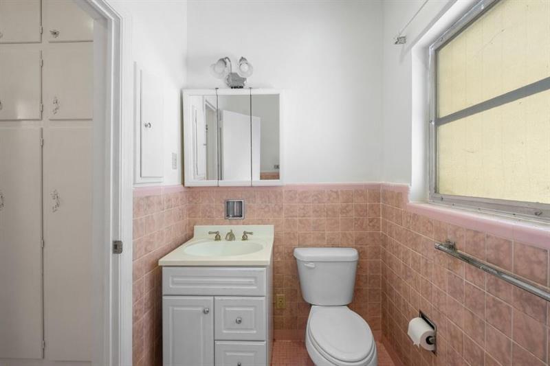 757 Old Ivy Road Northeast Atlanta, GA 30342 - Photo 28 of 36