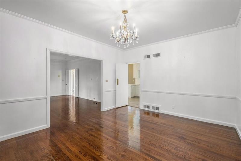 757 Old Ivy Road Northeast Atlanta, GA 30342 - Photo 8 of 36