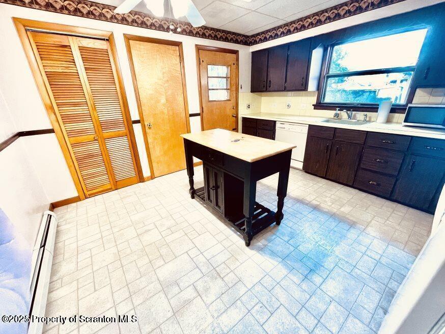 1630 Myrtle Street, Unit 1 Scranton, PA 18510 - Photo 20 of 25 a spacious bathroom with a sink a mirror and a bathtub next to a window