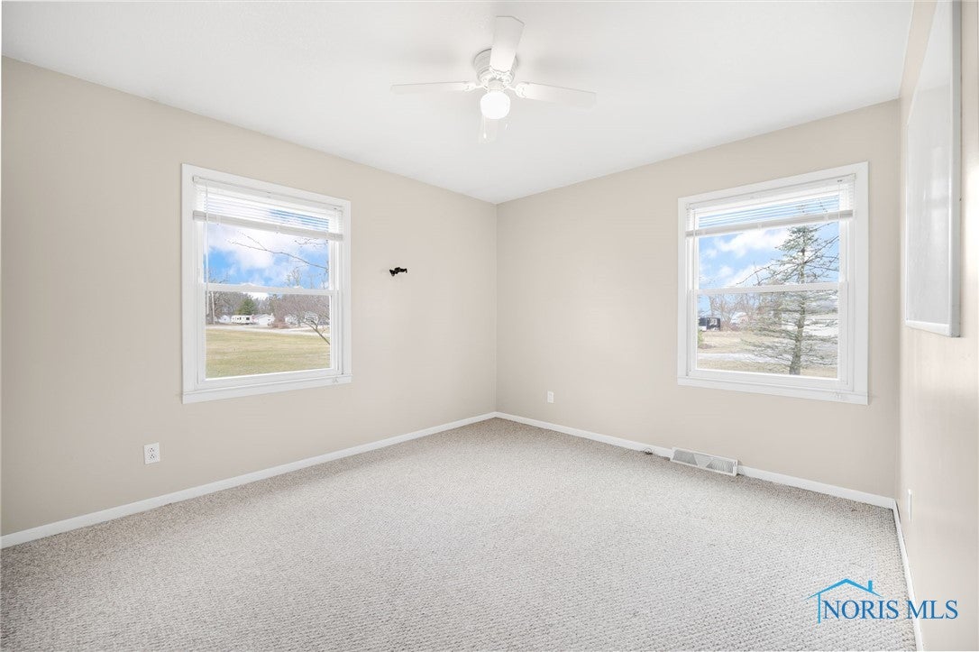 8431 Faldl Road Sylvania, OH 43560 - Photo 20 of 34 Bedroom 3 - 10'9" x 12'