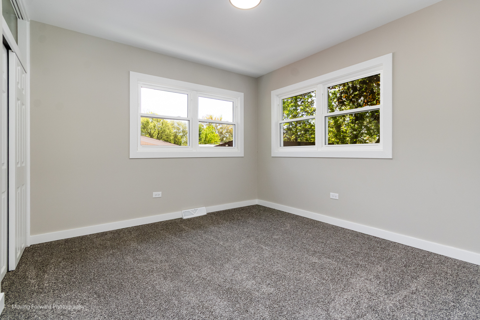11 Durango Road Montgomery, IL 60538 - Photo 20 of 36 an empty room with a window