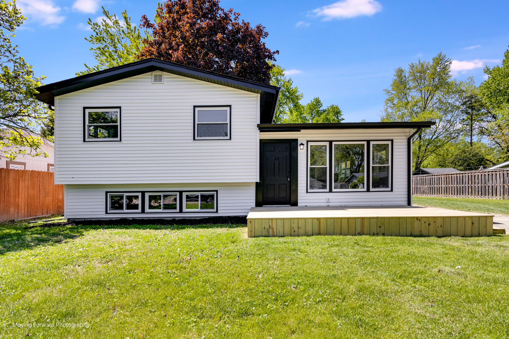 11 Durango Road Montgomery, IL 60538 - Photo 5 of 36 a view of a house with swimming pool and porch