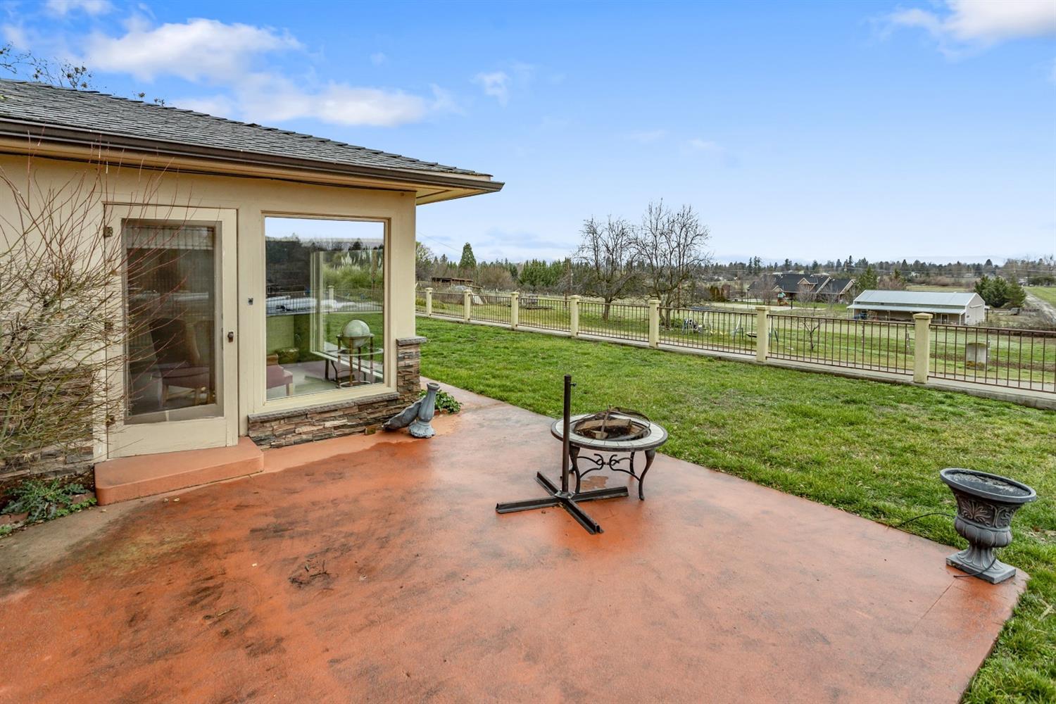 1663 South Stage Road Medford, OR 97501 - Photo 29 of 35 Gallery Image 29