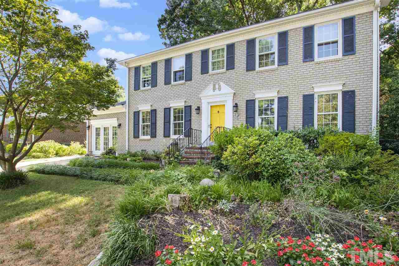 5417 Knollwood Road Raleigh, NC 27609 - Photo 2 of 28