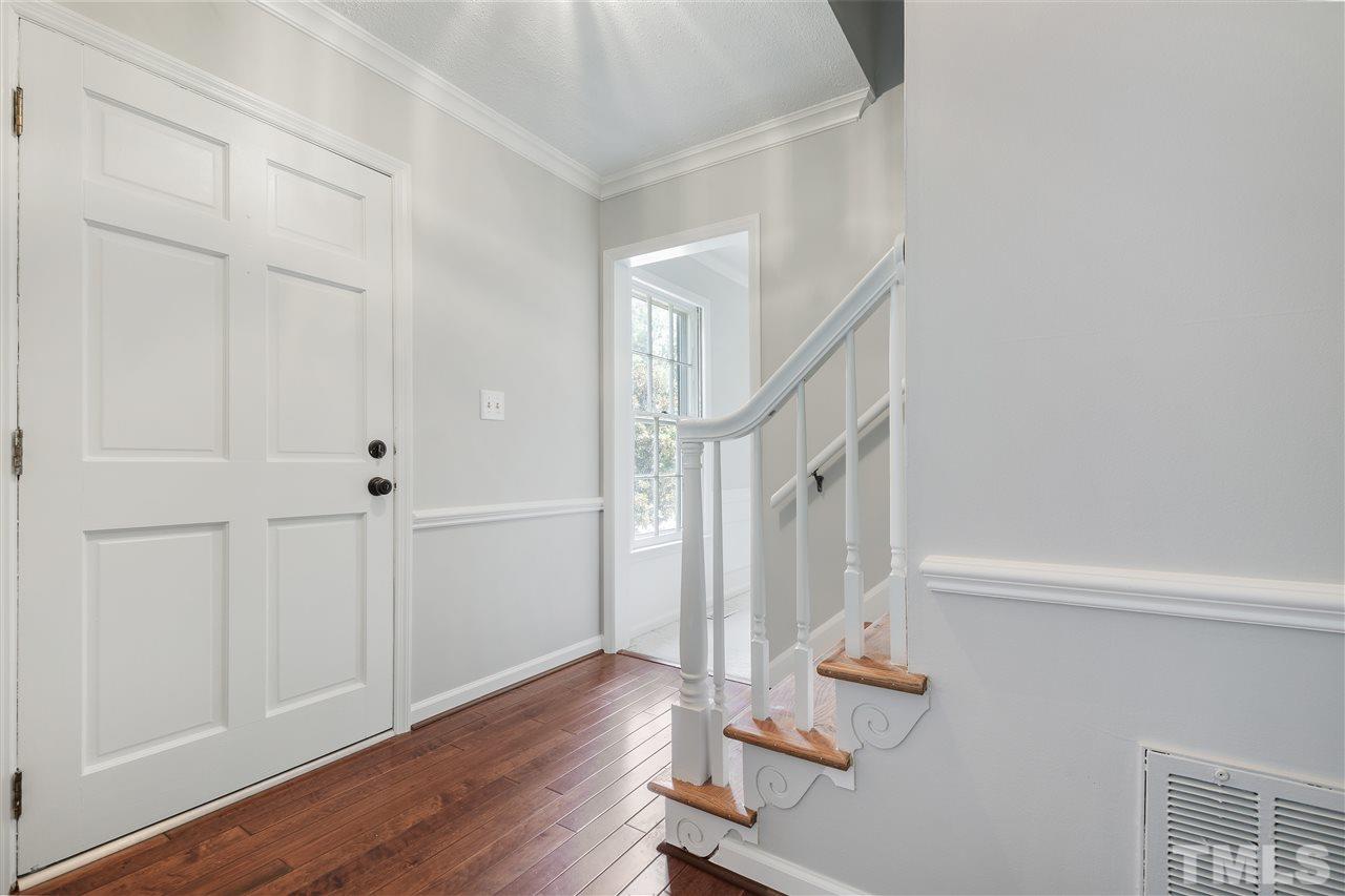 5417 Knollwood Road Raleigh, NC 27609 - Photo 14 of 28