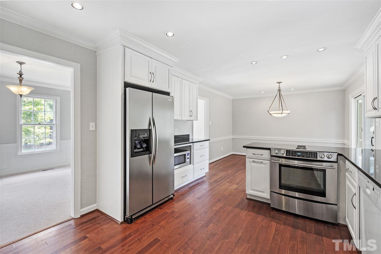 5417 Knollwood Road Raleigh, NC 27609 - Photo 8 of 28