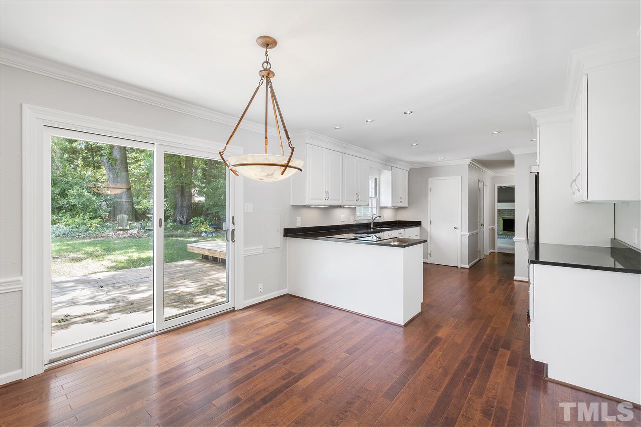 5417 Knollwood Road Raleigh, NC 27609 - Photo 10 of 28