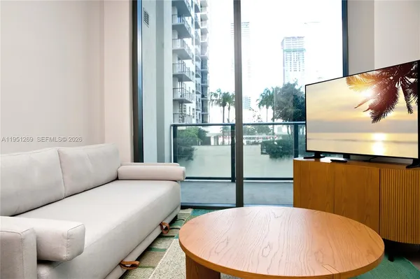 $759,999 | 11 Northeast 6th Street, Unit 1109, Miami, FL 33132