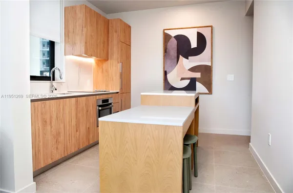 $759,999 | 11 Northeast 6th Street, Unit 1109, Miami, FL 33132