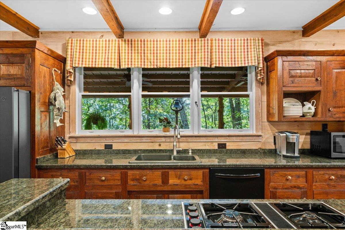 160 Duffs Mountain Road Marietta, SC 29661 - Photo 12 of 35