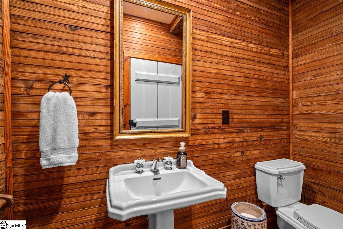 160 Duffs Mountain Road Marietta, SC 29661 - Photo 19 of 35