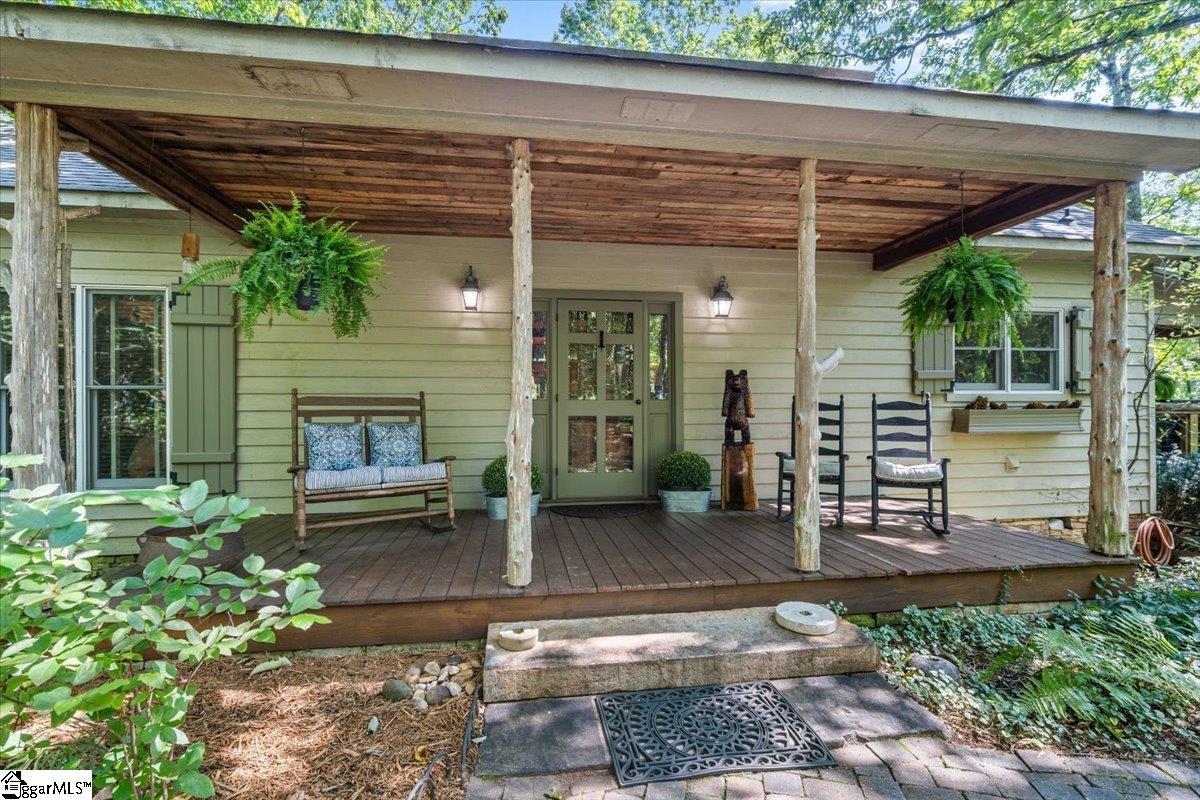 160 Duffs Mountain Road Marietta, SC 29661 - Photo 2 of 35