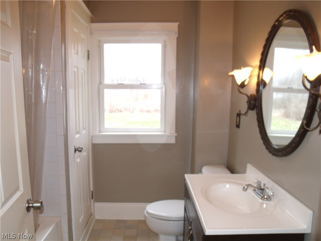 4468 New Road Youngstown, OH 44515 - Photo 7 of 27 Gallery Image 7
