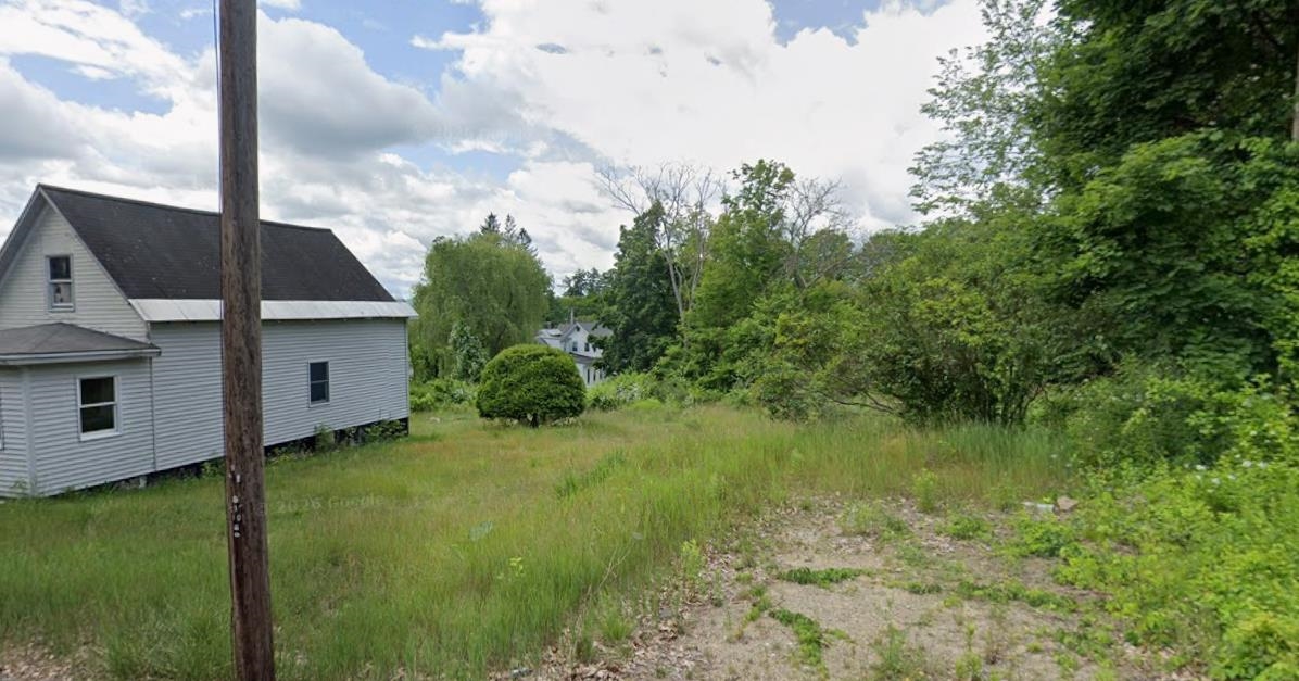 72 Chestnut Street Franklin, NH 03235 - Photo 3 of 3