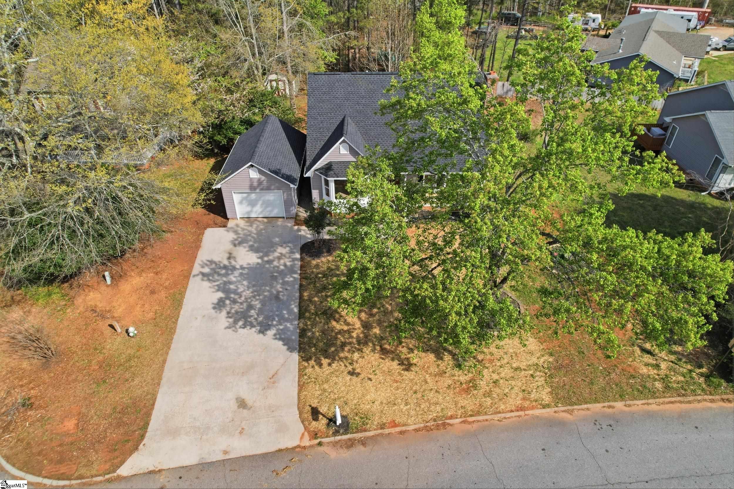 104 Luke Court Easley, SC 29640 - Photo 27 of 32