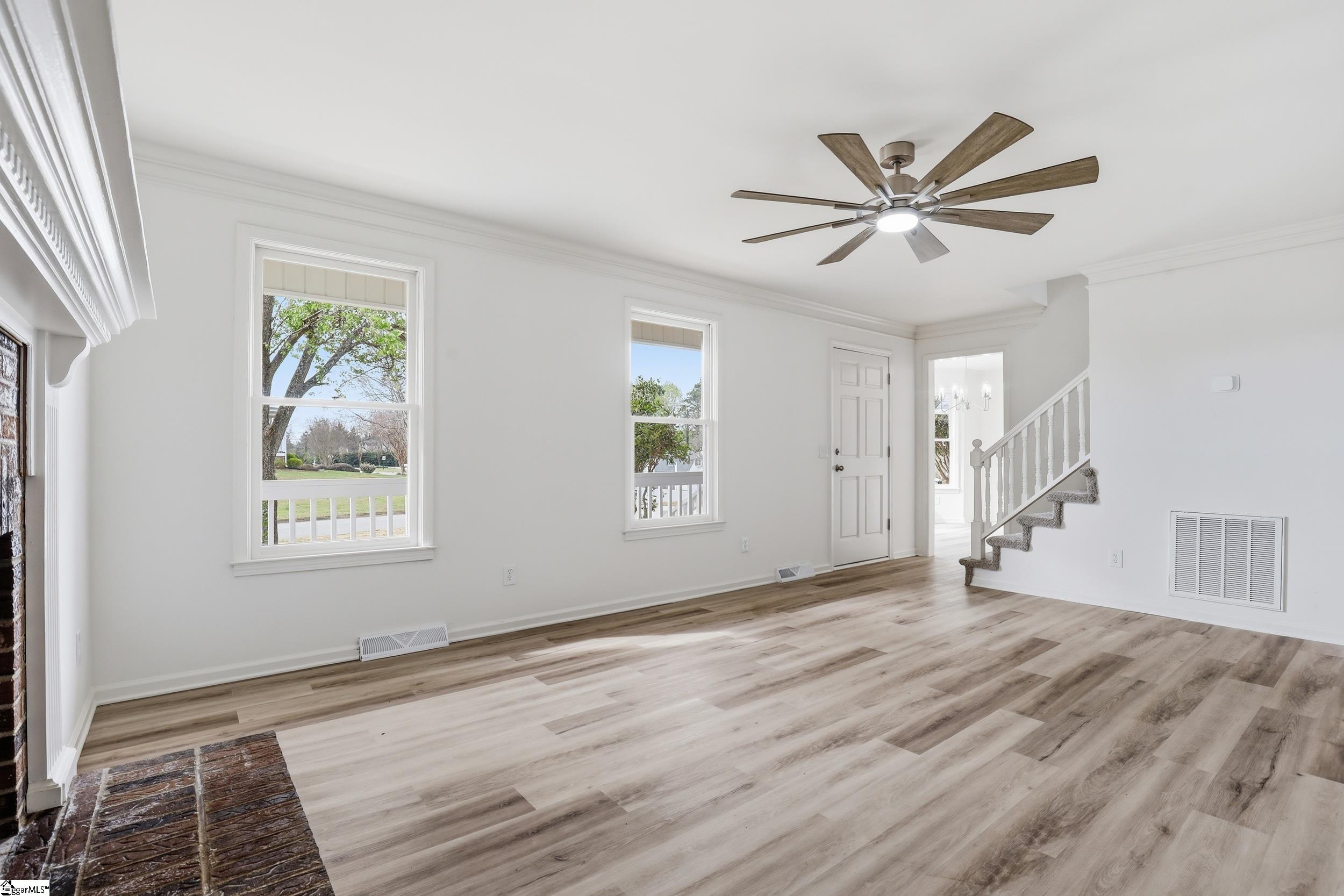 104 Luke Court Easley, SC 29640 - Photo 5 of 32